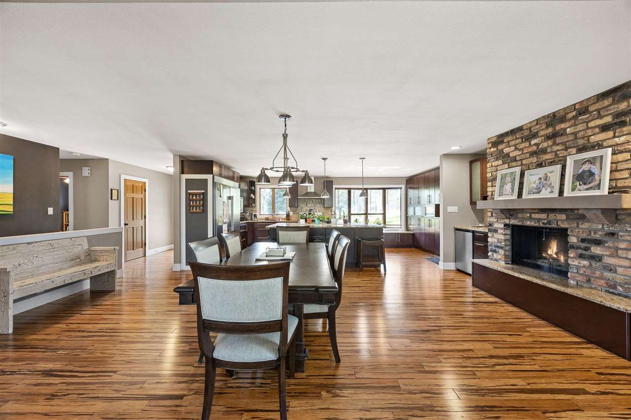 1896 Sunset Drive NE Solon IA 52333