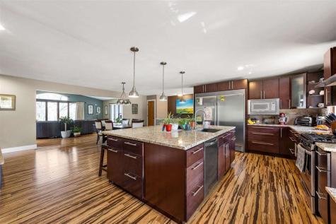 1896 Sunset Drive NE Solon IA 52333