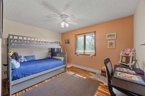 1896 Sunset Drive NE Solon IA 52333