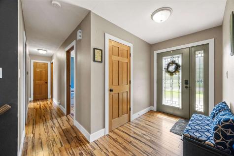 1896 Sunset Drive NE Solon IA 52333