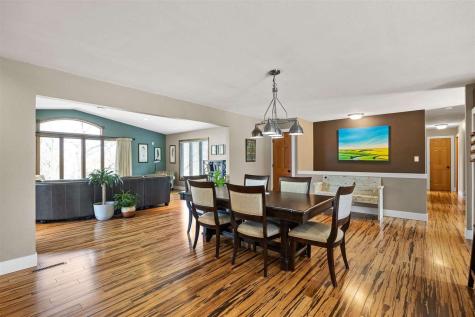 1896 Sunset Drive NE Solon IA 52333