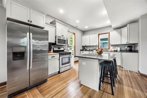 160 N George Street North Liberty IA 52317