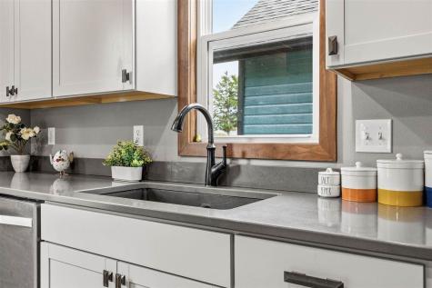 160 N George Street North Liberty IA 52317