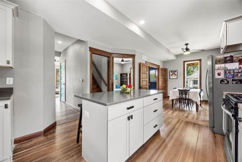 160 N George Street North Liberty IA 52317