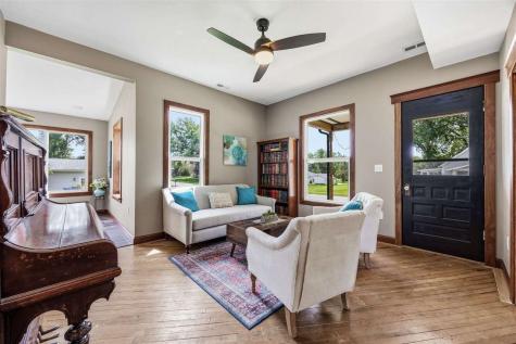 160 N George Street North Liberty IA 52317