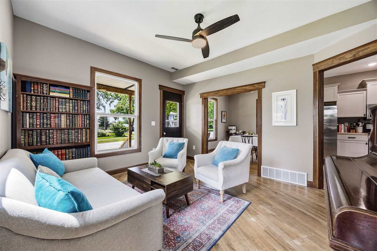 160 N George Street North Liberty IA 52317