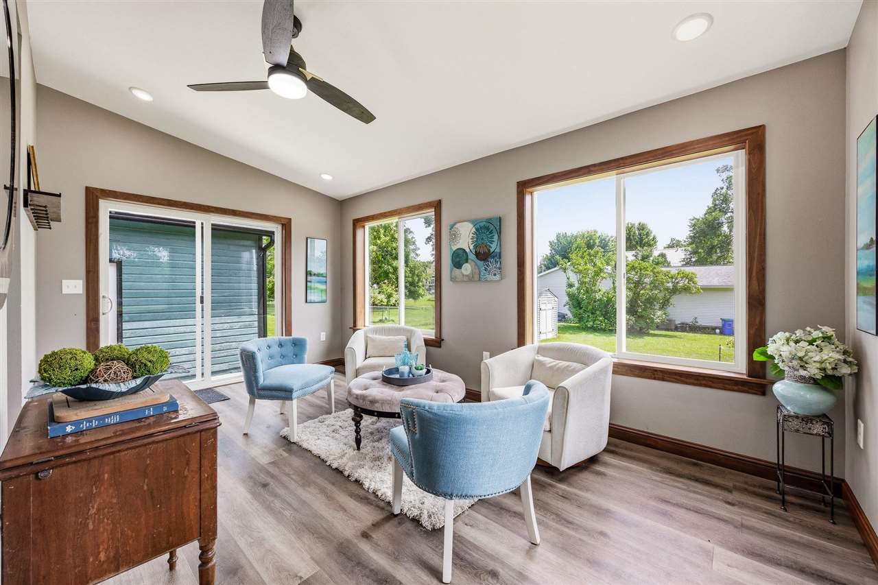 160 N George Street North Liberty IA 52317