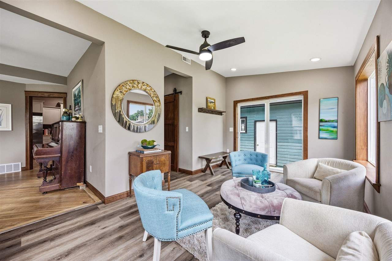160 N George Street North Liberty IA 52317