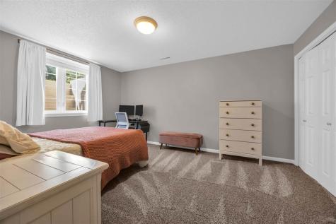 2120 Avalon Lane Coralville IA 52241