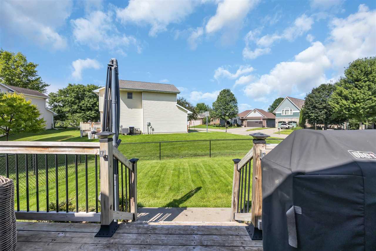 2120 Avalon Lane Coralville IA 52241