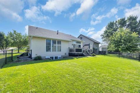 2120 Avalon Lane Coralville IA 52241