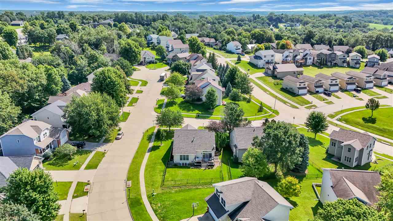 2120 Avalon Lane Coralville IA 52241