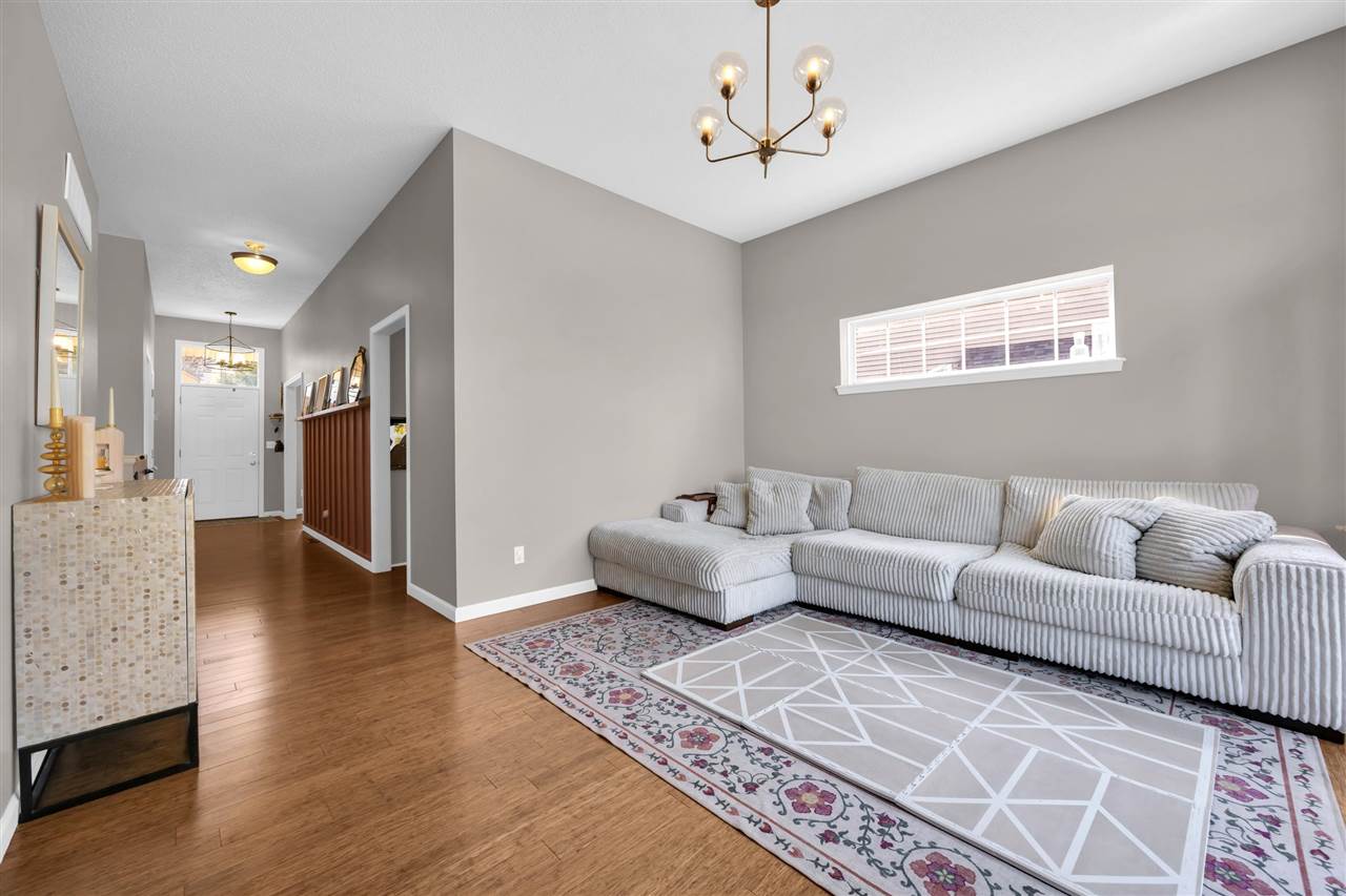 2120 Avalon Lane Coralville IA 52241