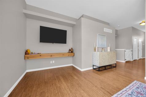 2120 Avalon Lane Coralville IA 52241