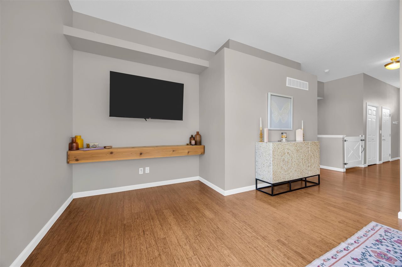 2120 Avalon Lane Coralville IA 52241