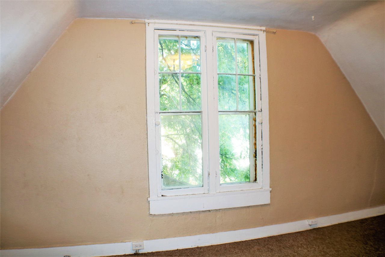 1016 Rochester Avenue Iowa City IA 52240