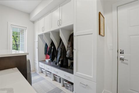 302 Windmill Place Iowa City IA 52245