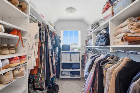 302 Windmill Place Iowa City IA 52245