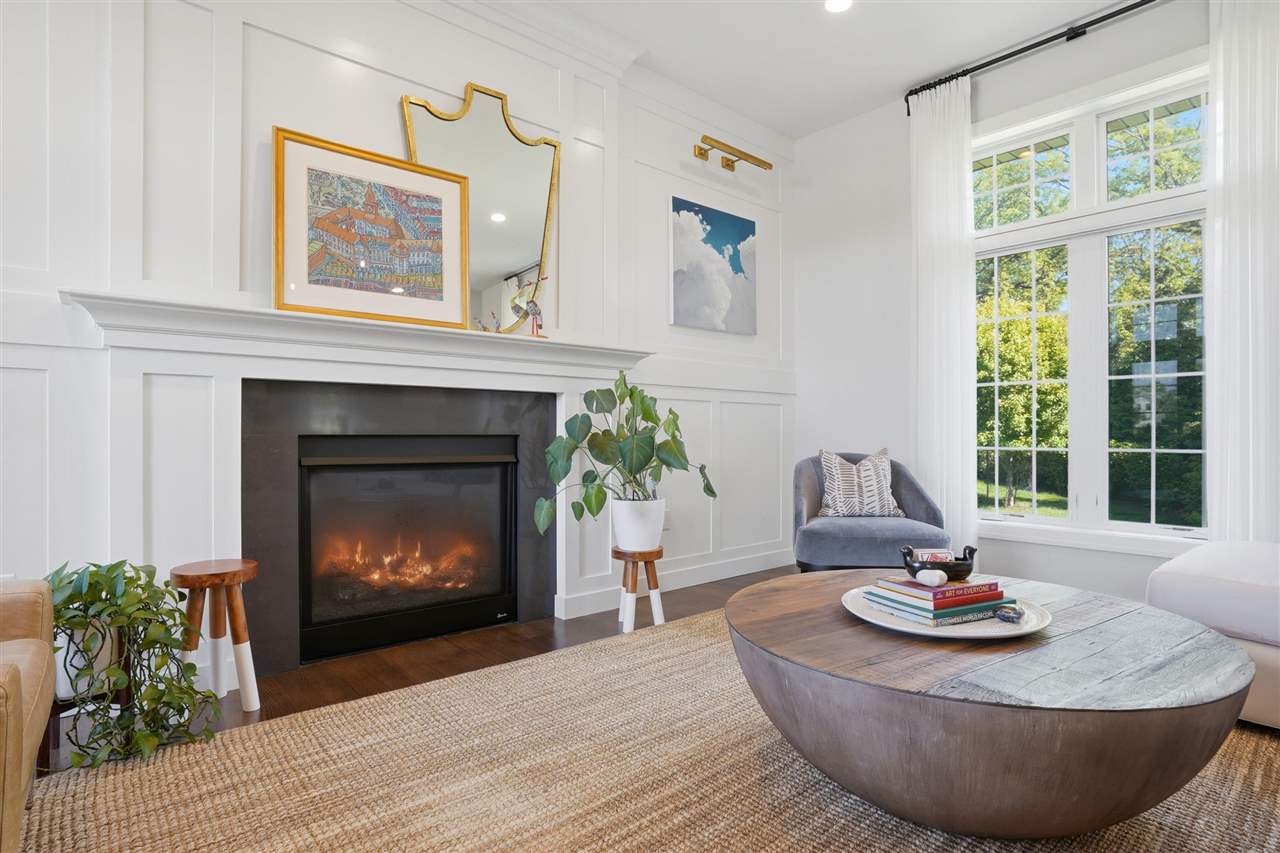 302 Windmill Place Iowa City IA 52245