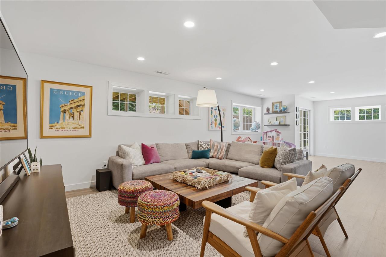 302 Windmill Place Iowa City IA 52245
