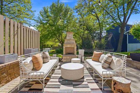 302 Windmill Place Iowa City IA 52245