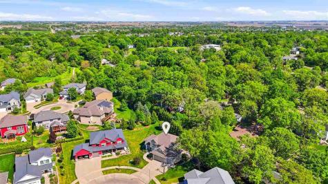 302 Windmill Place Iowa City IA 52245