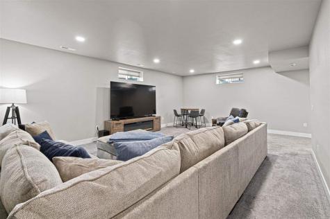 1712 Sherman Drive Iowa City IA 52240