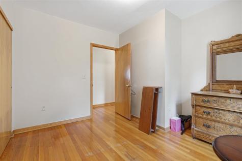 120 N Knisel Riverside IA 52327