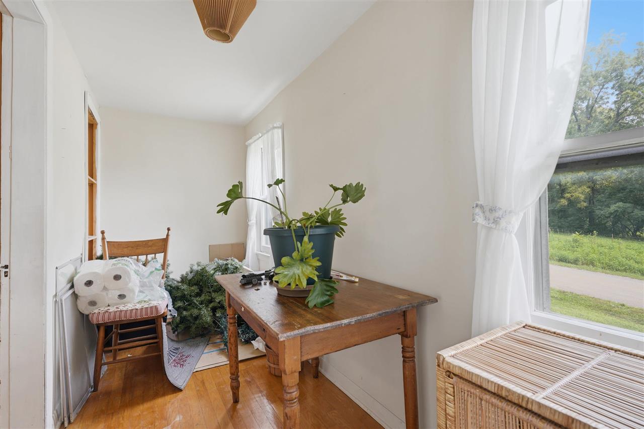 120 N Knisel Riverside IA 52327