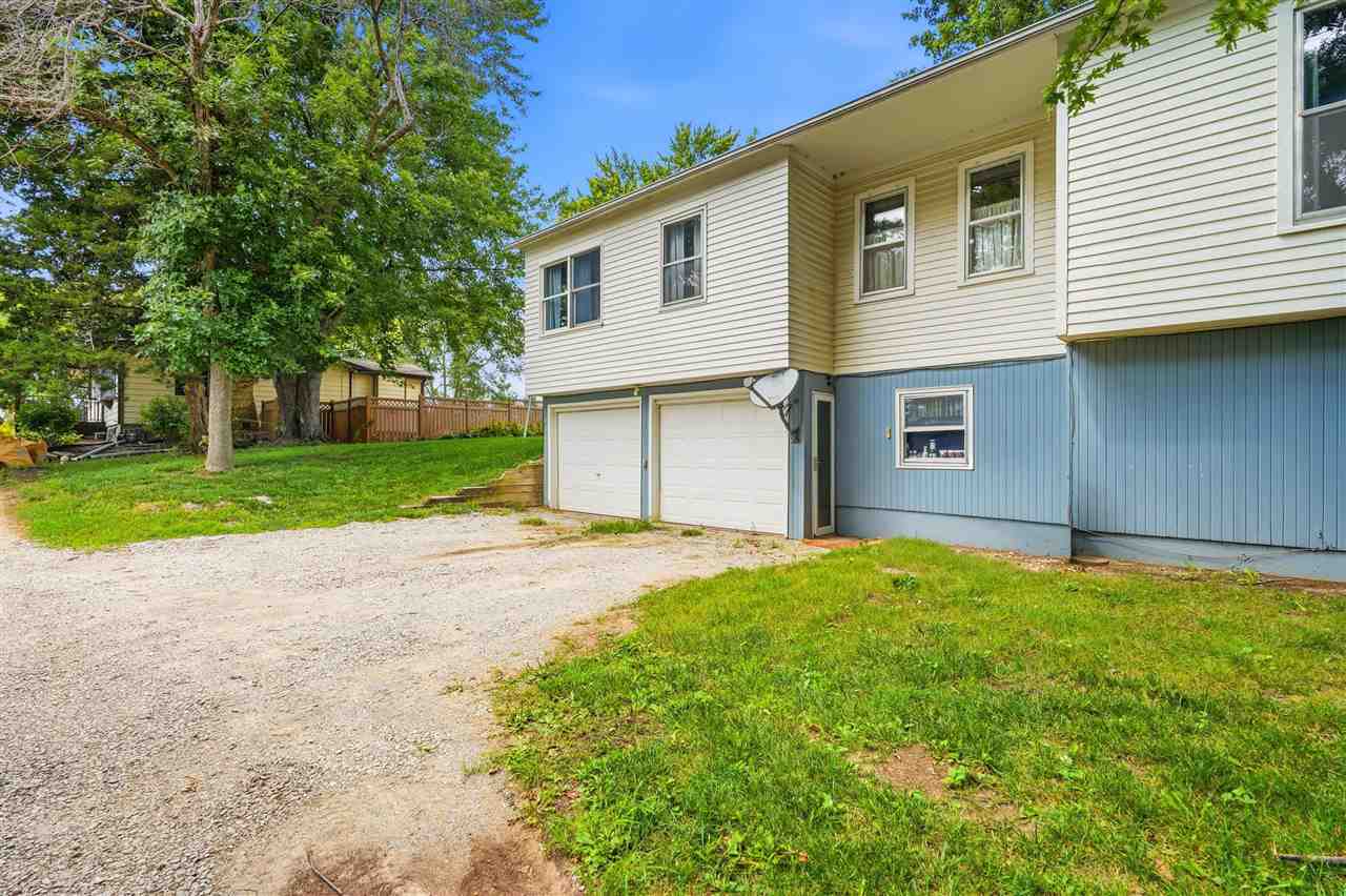120 N Knisel Riverside IA 52327