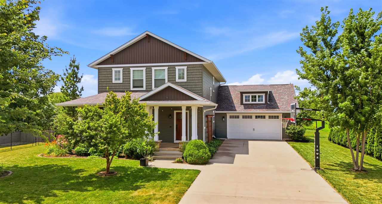 1105 Wildcat Lane Iowa City IA 52246