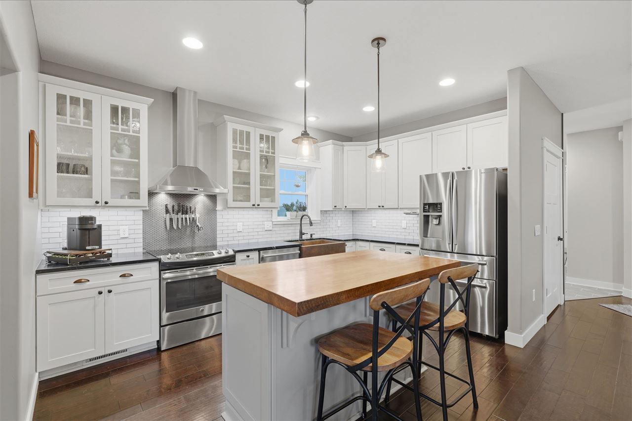 1105 Wildcat Lane Iowa City IA 52246