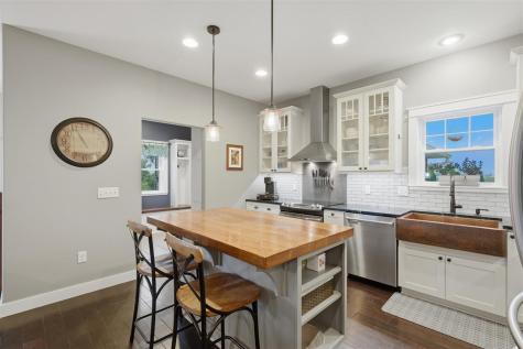 1105 Wildcat Lane Iowa City IA 52246
