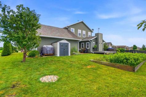 1105 Wildcat Lane Iowa City IA 52246