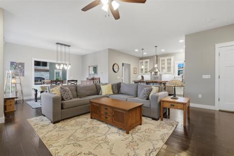1105 Wildcat Lane Iowa City IA 52246