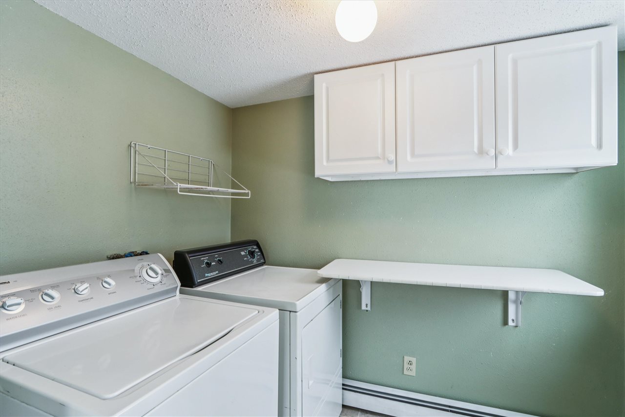 300 W Pine Street Marengo IA 52301