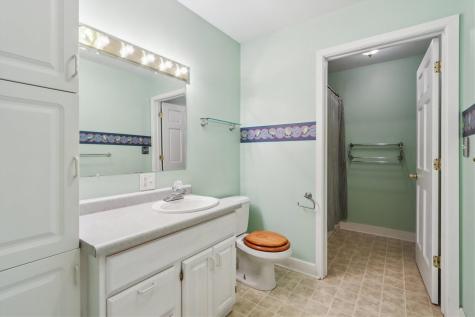 300 W Pine Street Marengo IA 52301