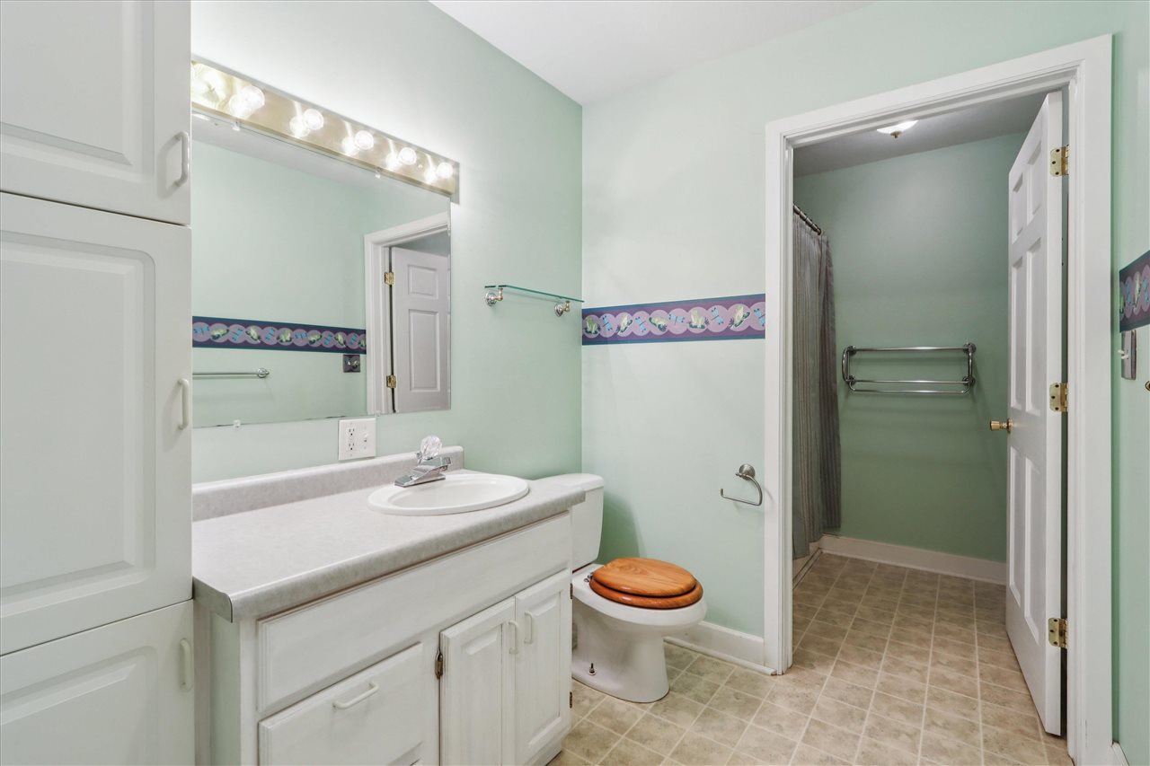 300 W Pine Street Marengo IA 52301