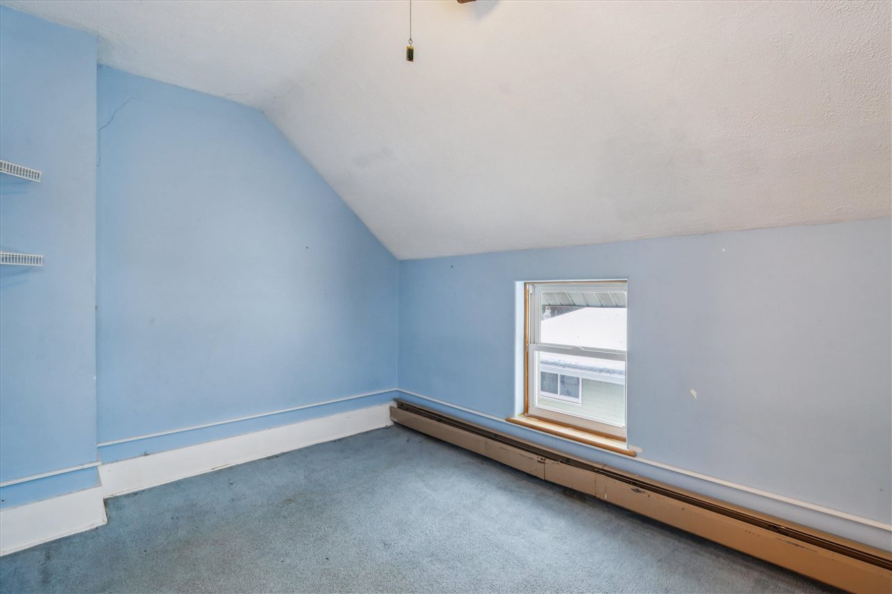 300 W Pine Street Marengo IA 52301