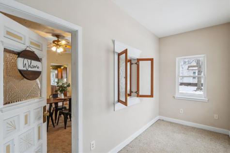 300 W Pine Street Marengo IA 52301