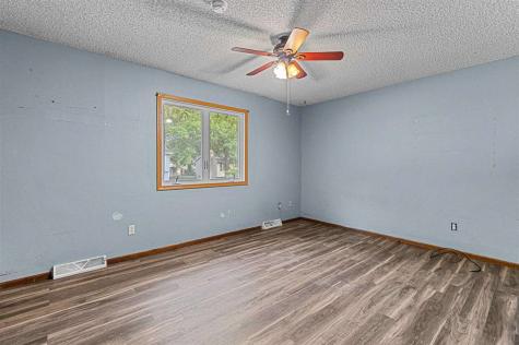 2225 Bancroft Drive Iowa City IA 52240