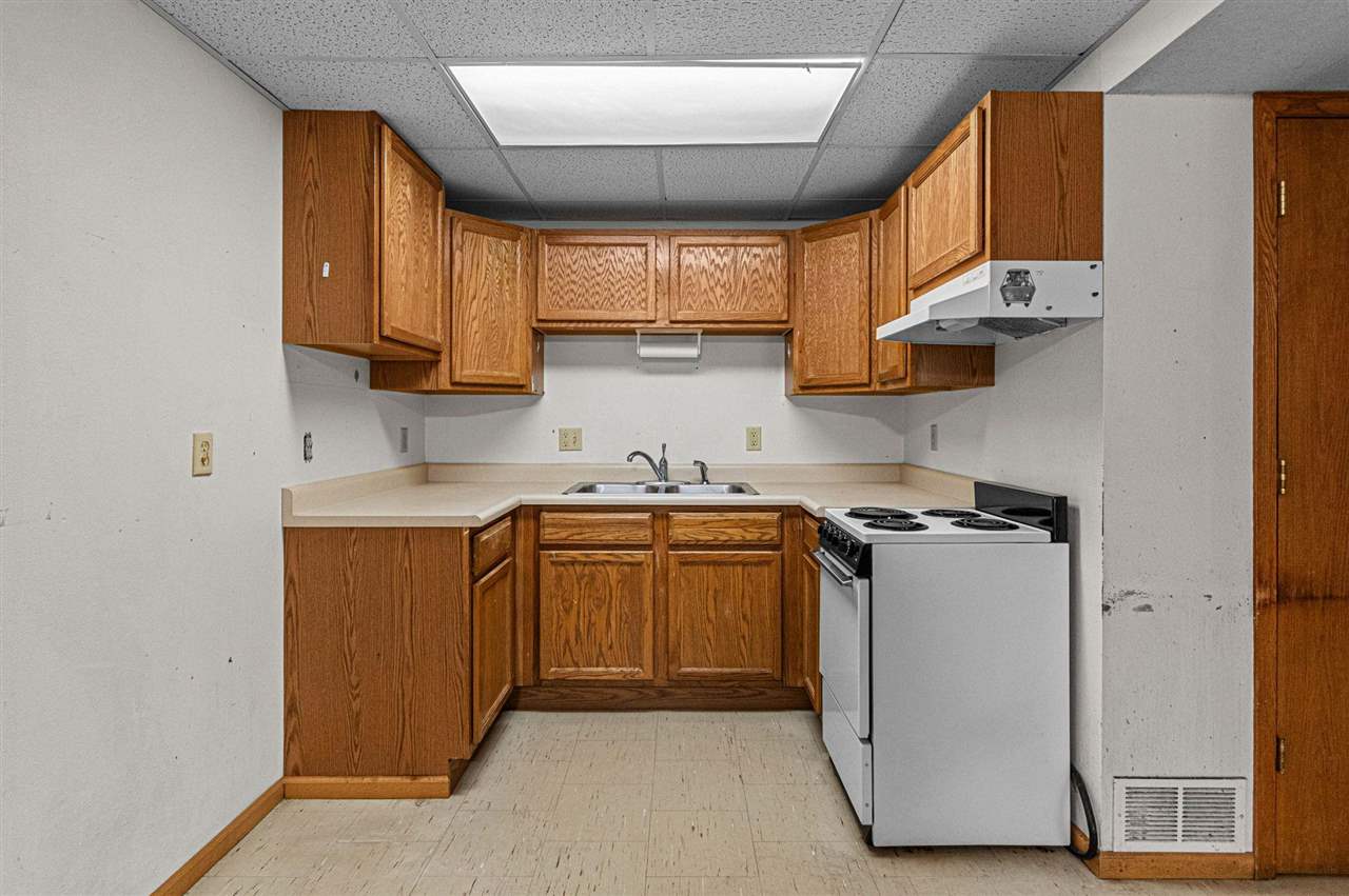 2225 Bancroft Drive Iowa City IA 52240