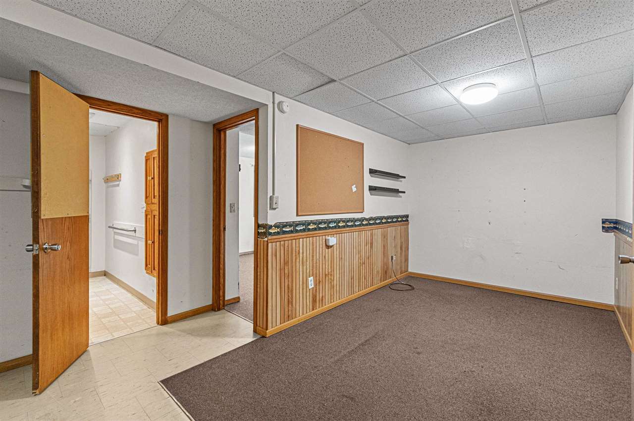 2225 Bancroft Drive Iowa City IA 52240