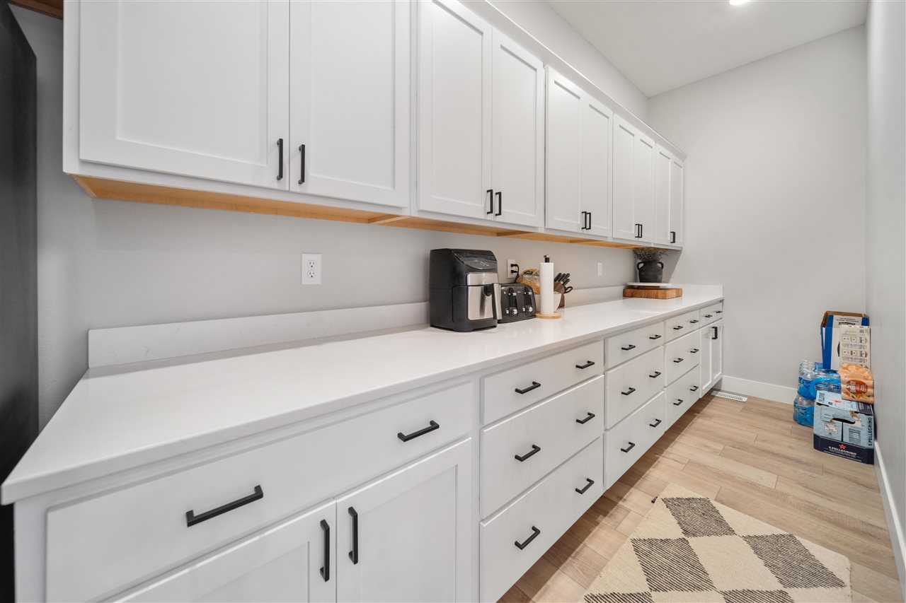 415 Whitetail Lane Tiffin IA 52340