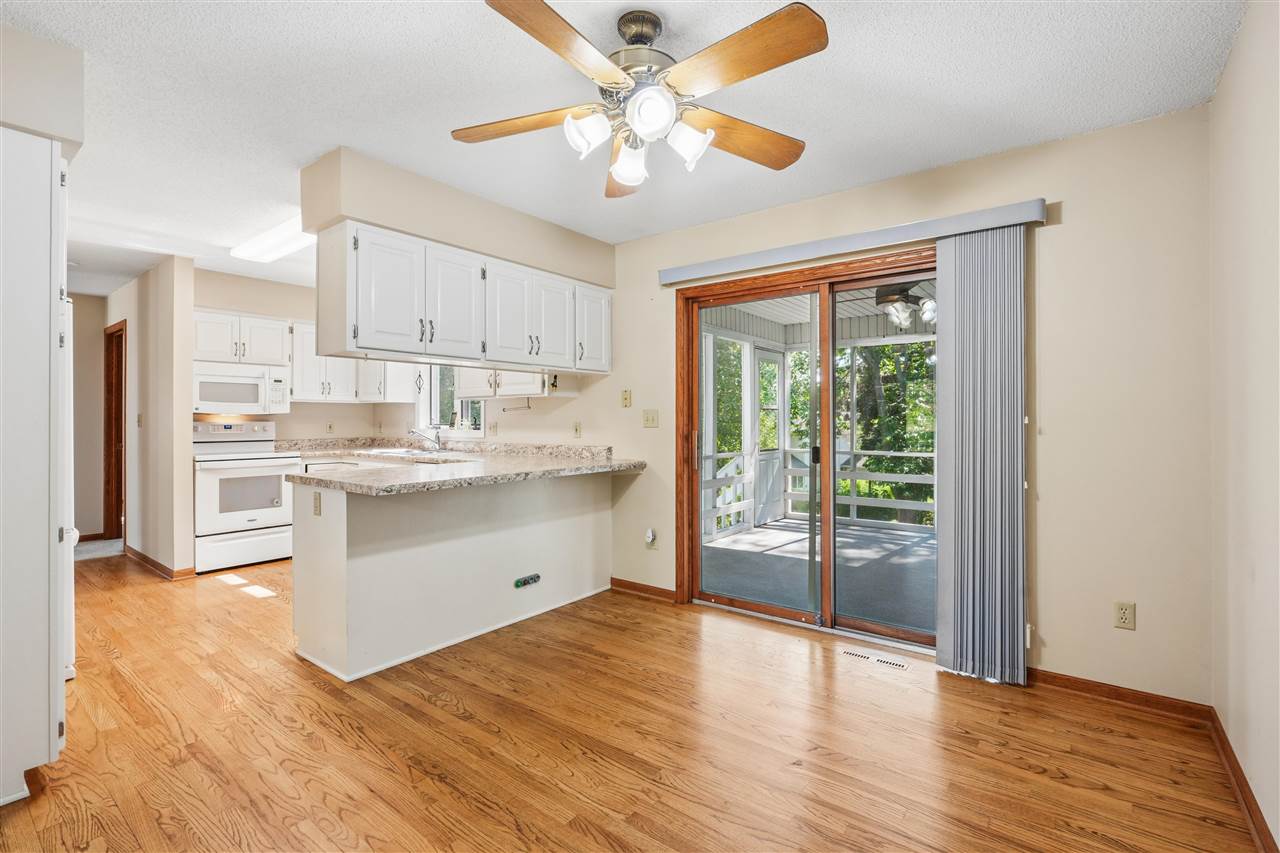 1129 Hampton Court Iowa City IA 52240-2927