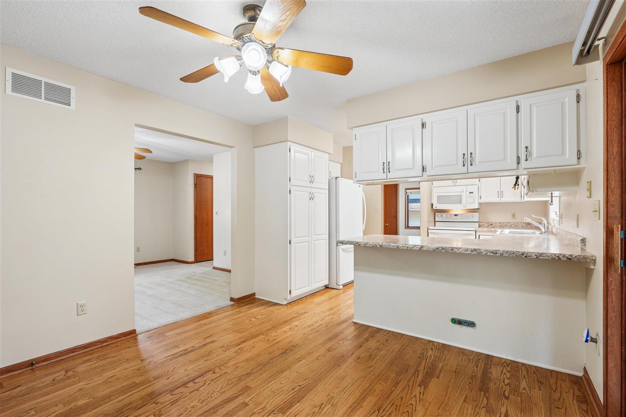 1129 Hampton Court Iowa City IA 52240-2927