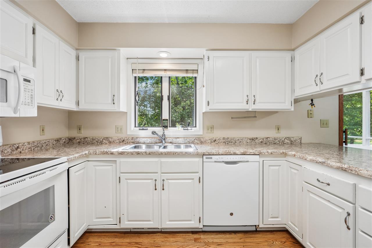 1129 Hampton Court Iowa City IA 52240-2927
