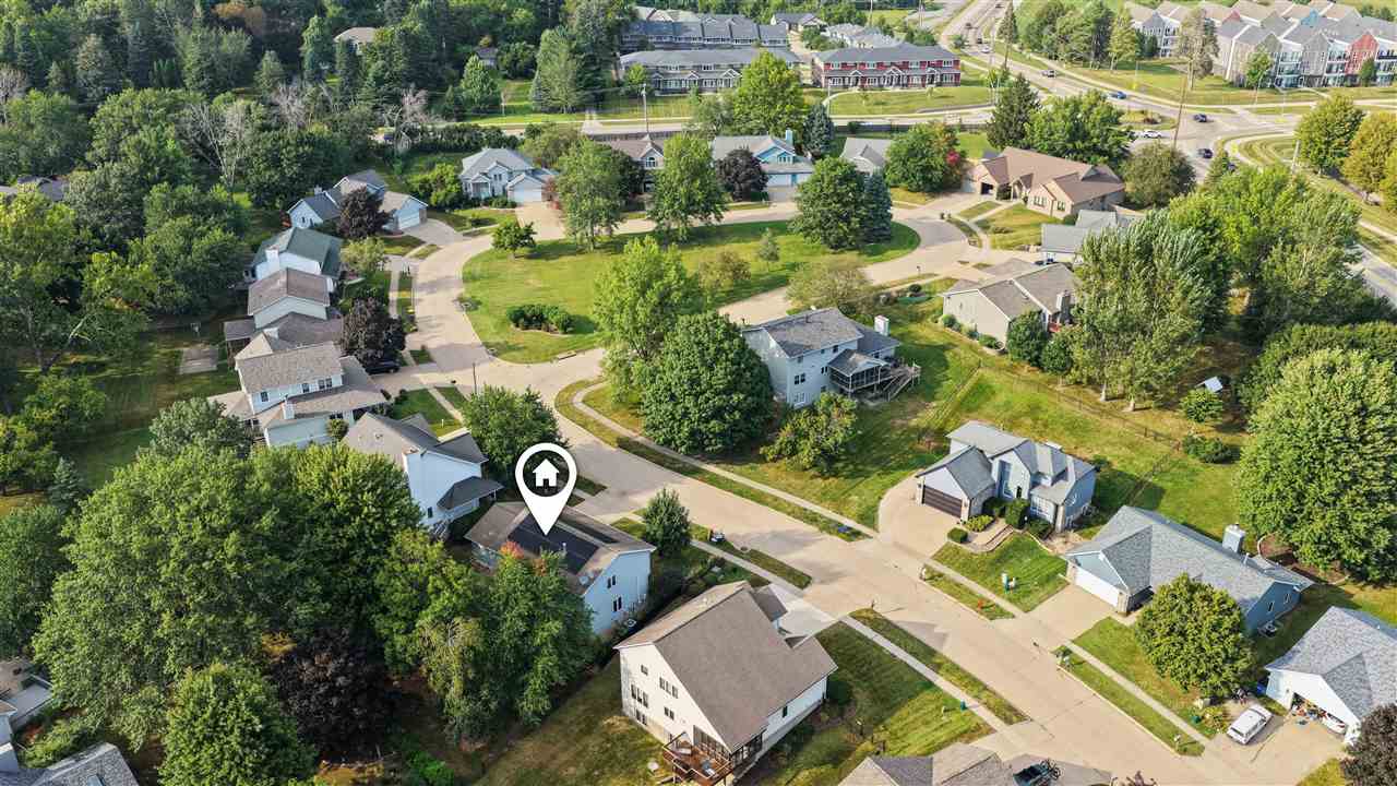 1129 Hampton Court Iowa City IA 52240-2927