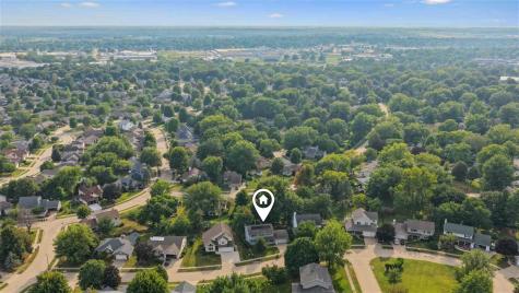 1129 Hampton Court Iowa City IA 52240-2927