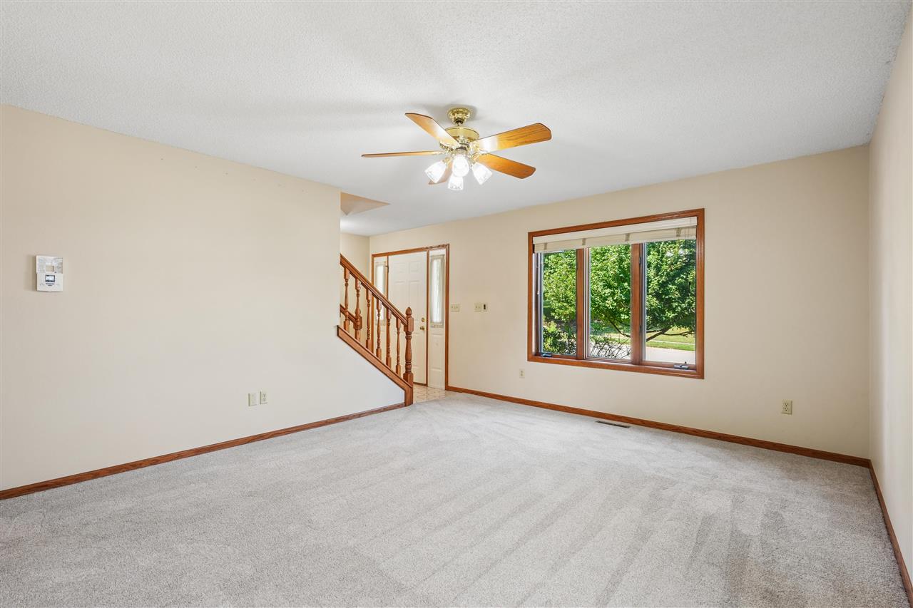 1129 Hampton Court Iowa City IA 52240-2927